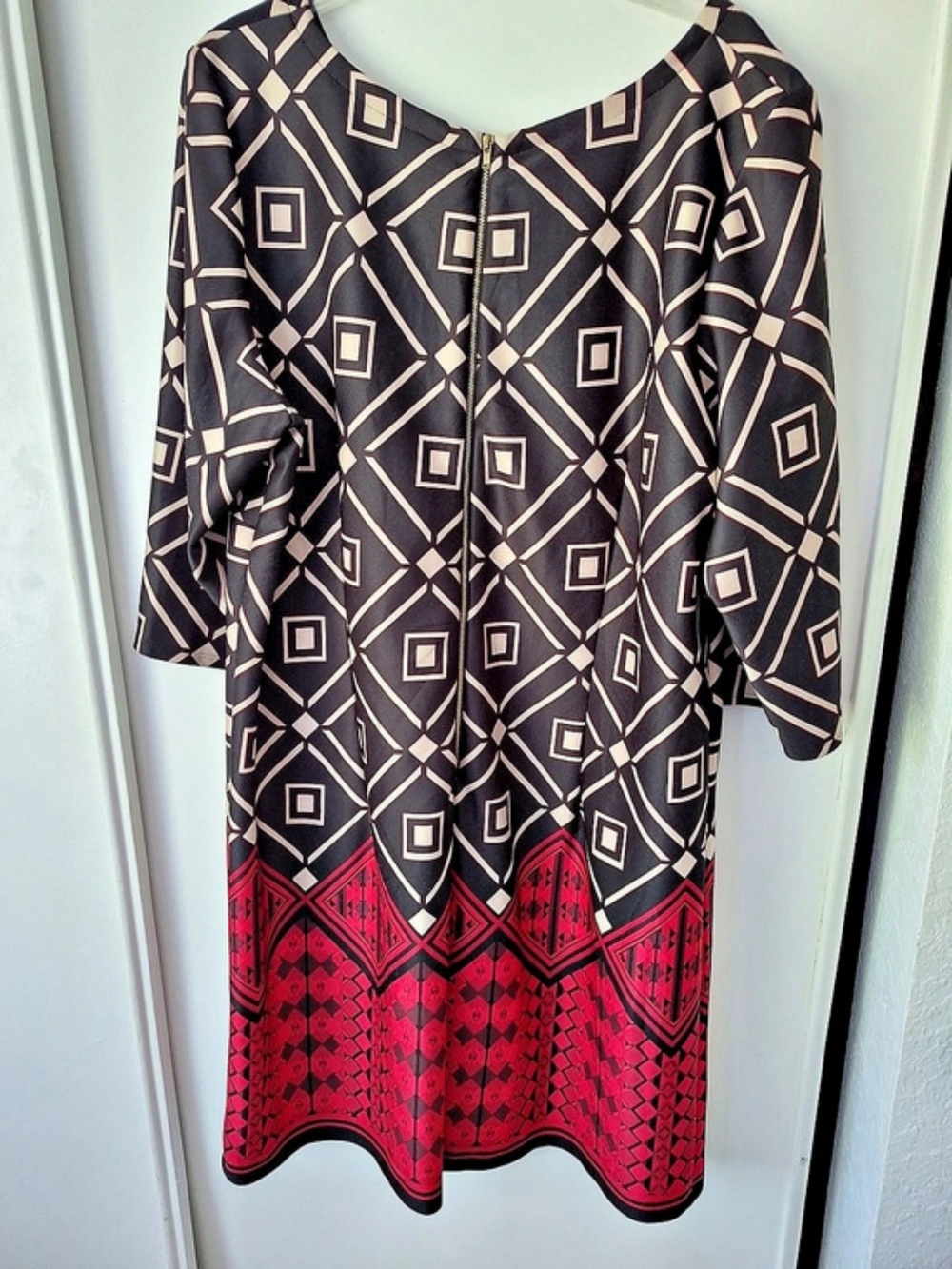 Gerry Sage Geometric Mini Dress in Black & Red 20W Like New